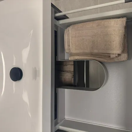 Mortensnes Arctic - Compact Cozy In شقة *