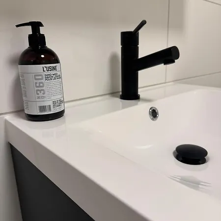 Mortensnes Arctic - Compact Cozy In شقة *